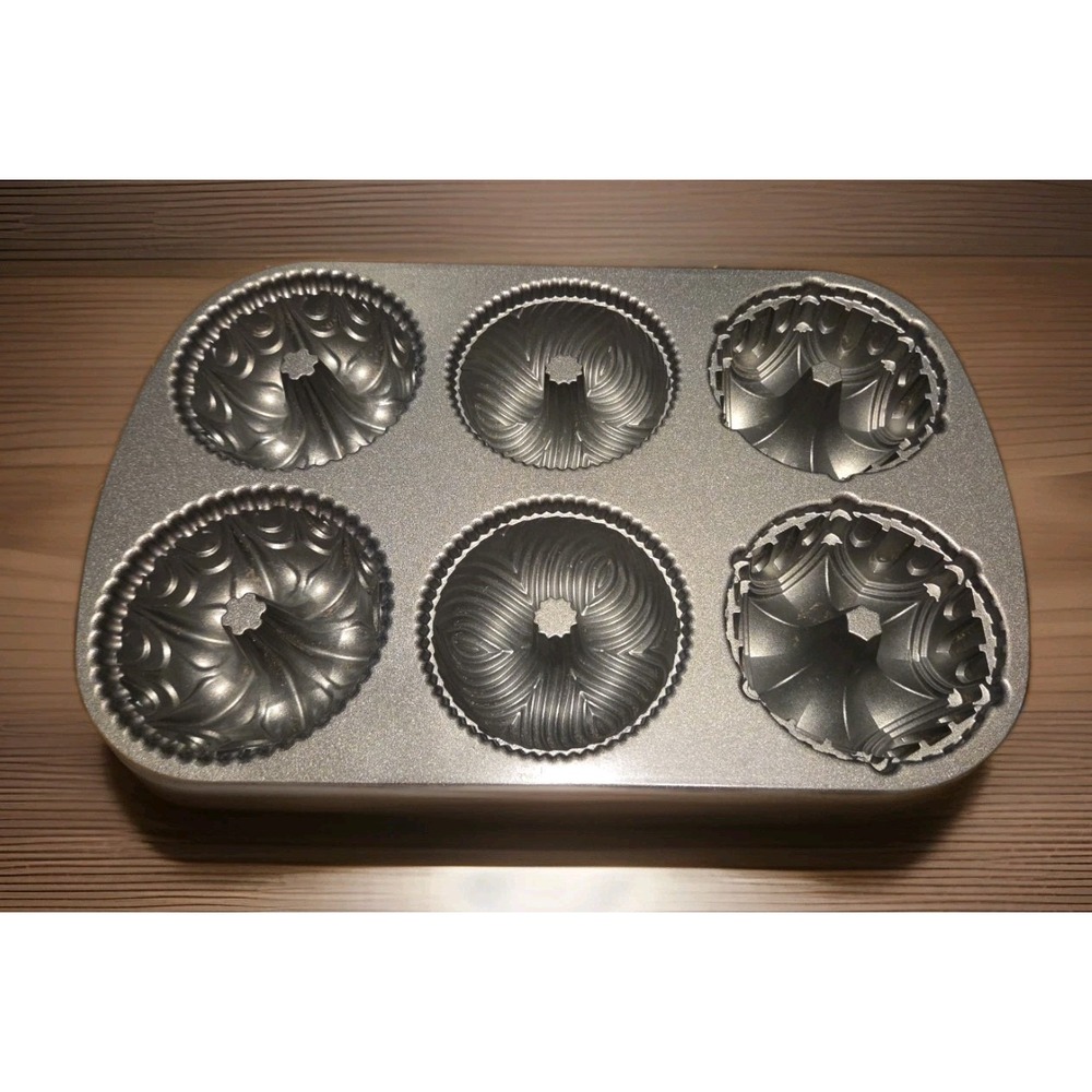 Nordic Ware Garland 6 Mini Bundt Cupcake Cakelet Pan Non-Stick Cast Aluminum USA